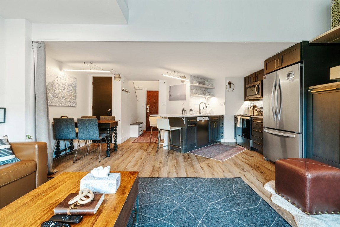 45 Beeler PLACE 2502