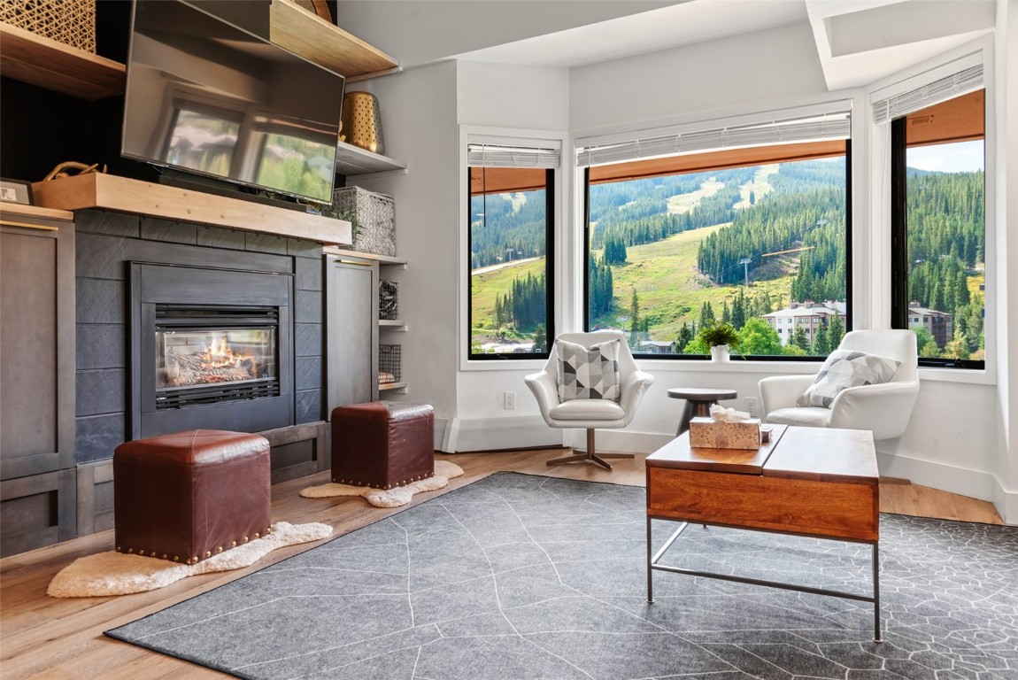 45 Beeler PLACE 2502