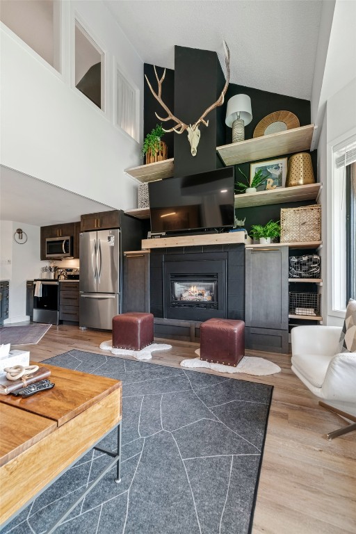 45 Beeler PLACE 2502