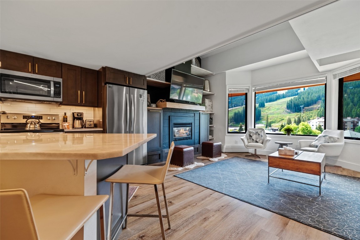 45 Beeler PLACE 2502