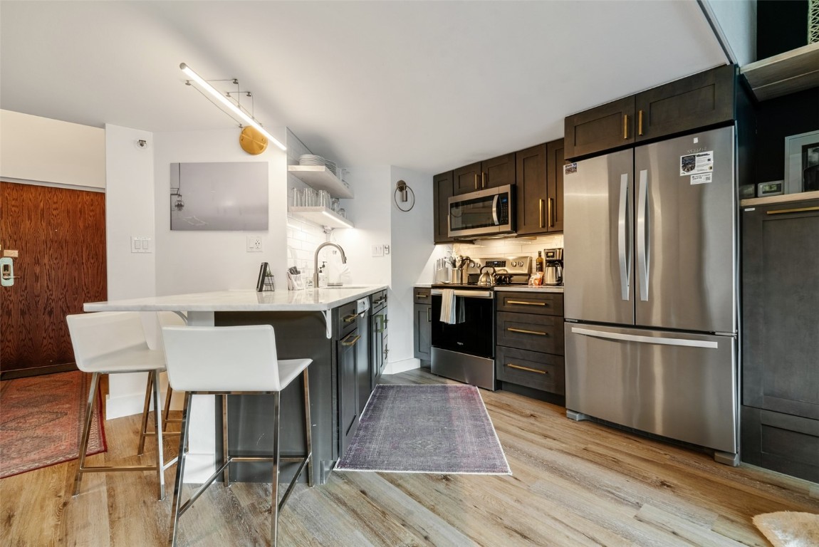 45 Beeler PLACE 2502