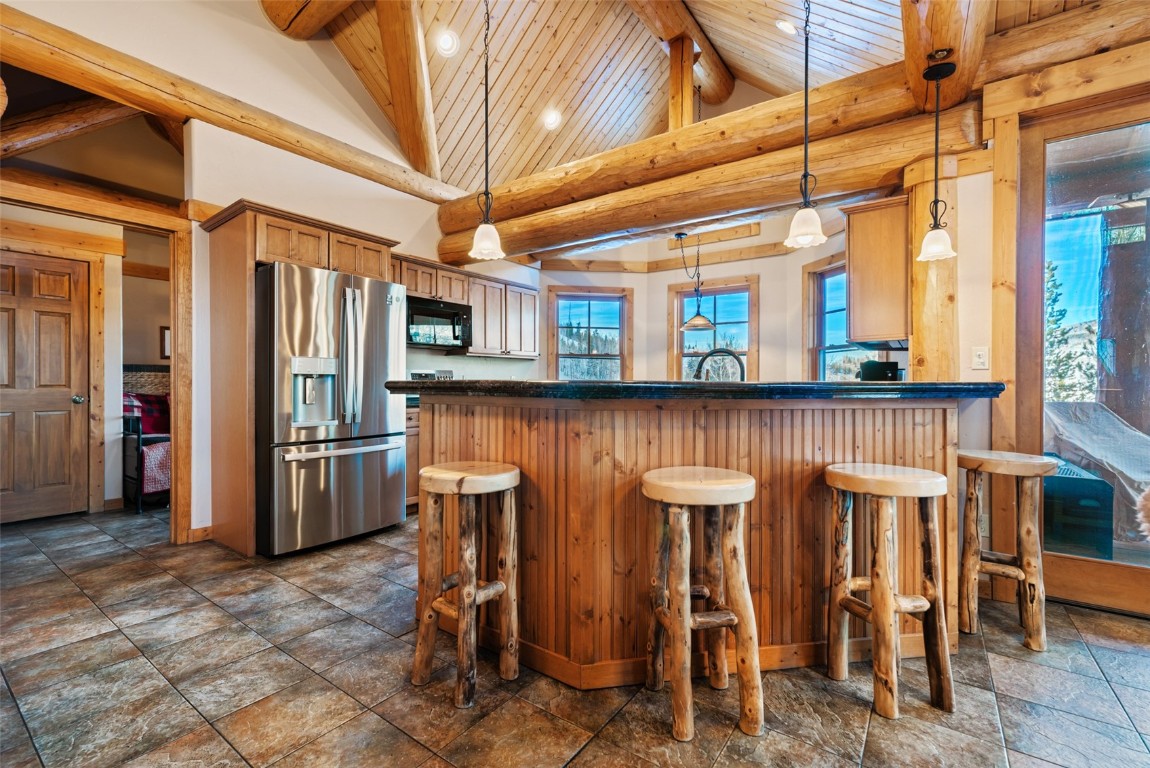 380 Black Hawk CIRCLE