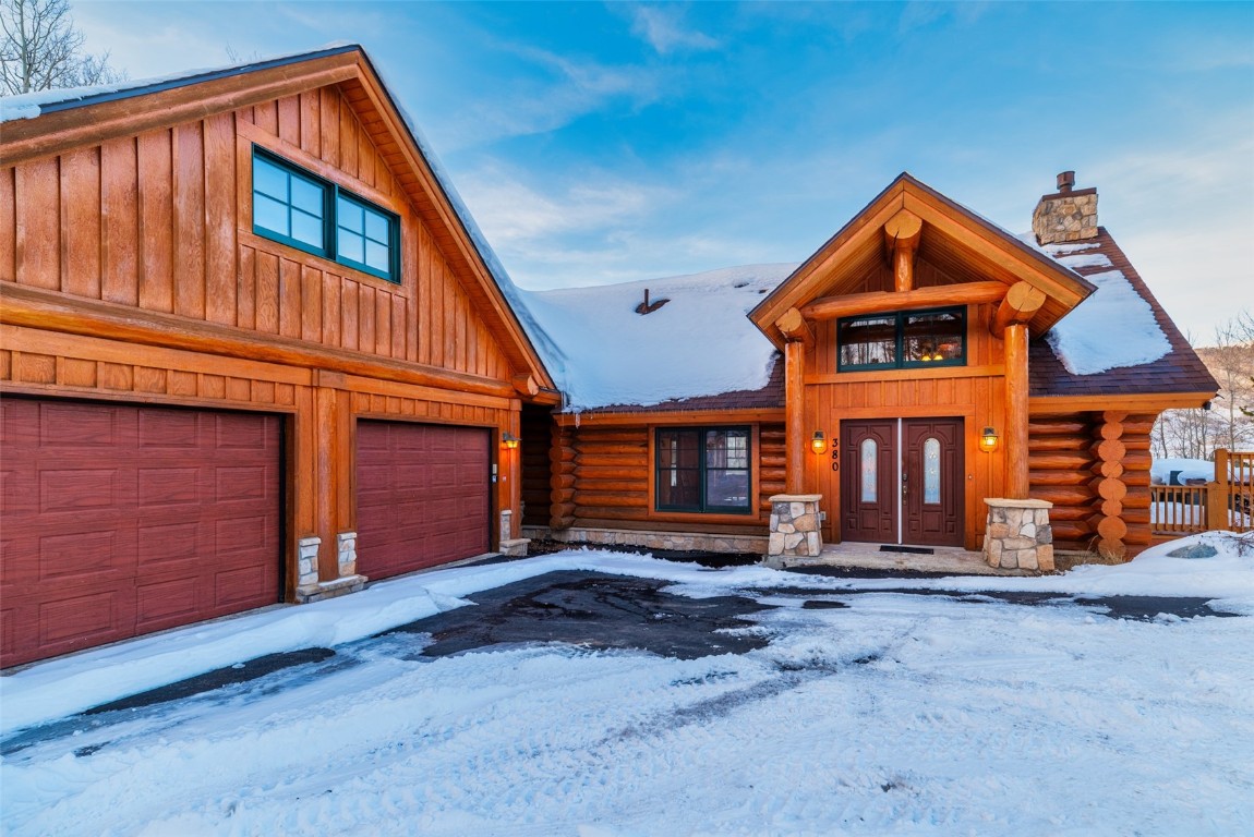 380 Black Hawk CIRCLE