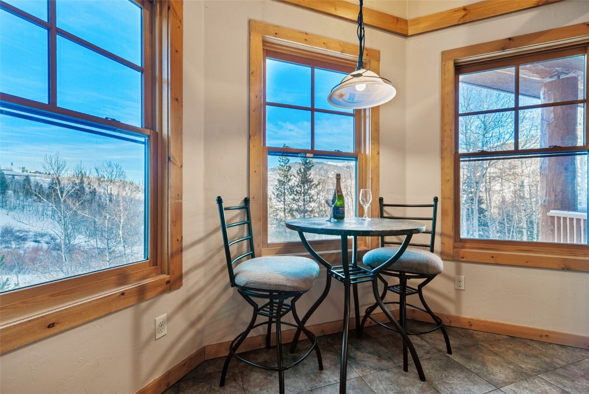 380 Black Hawk CIRCLE