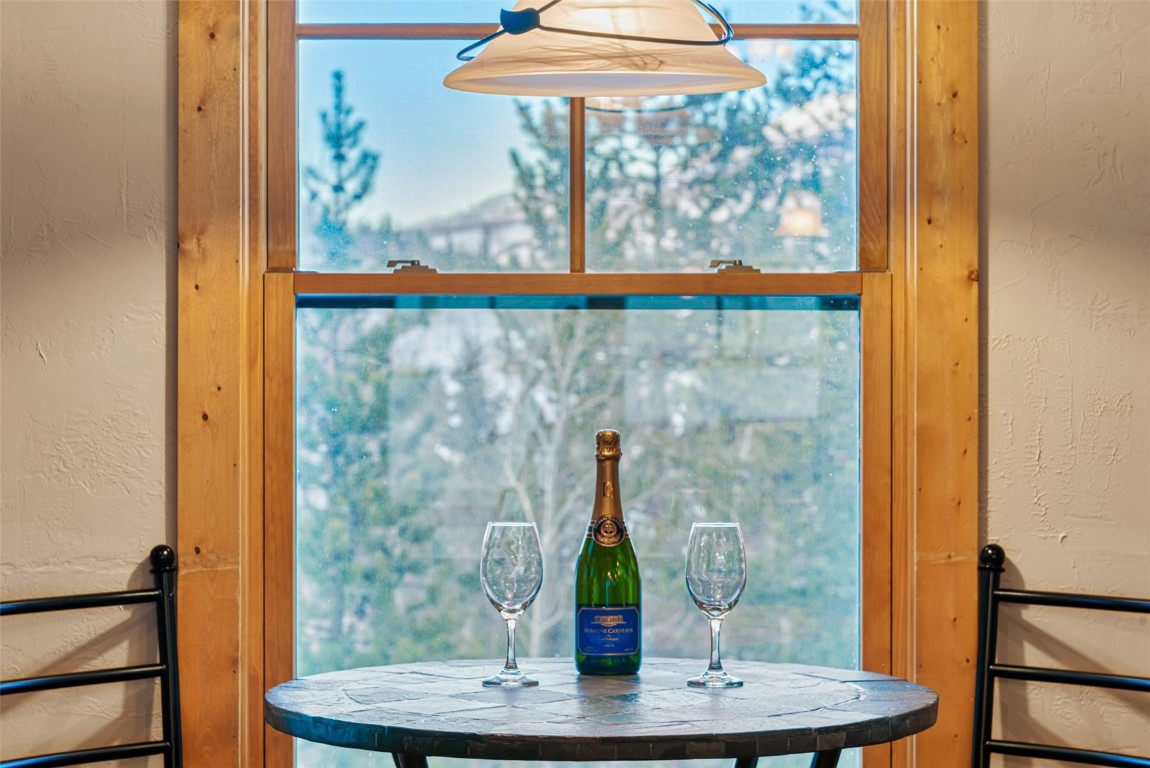 380 Black Hawk CIRCLE