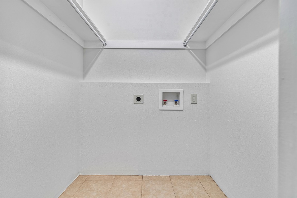 170 Evergreen ROAD 202