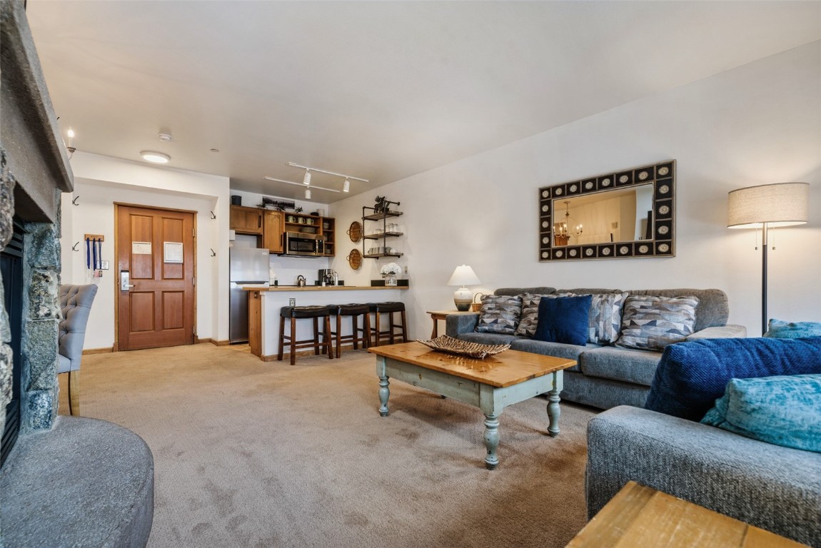 195 River Run ROAD 8015