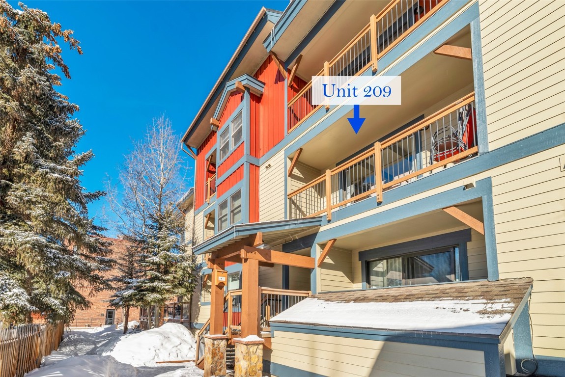 107 N Harris STREET 209