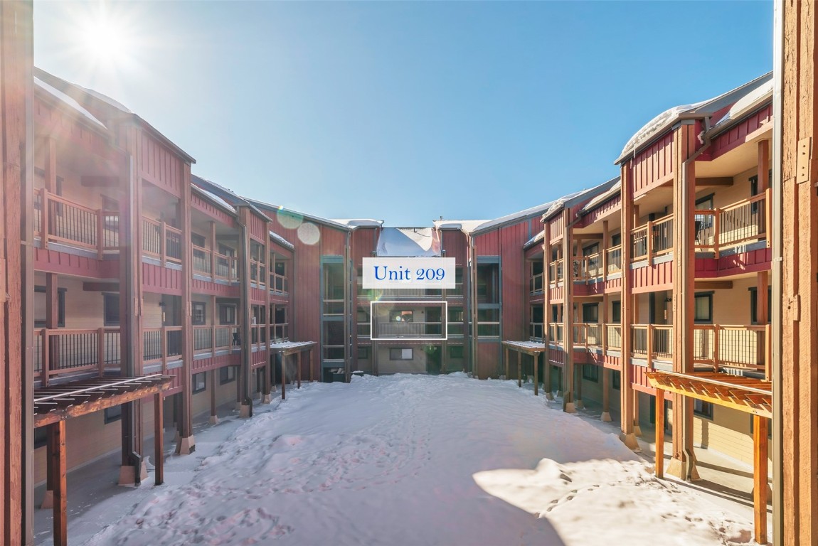 107 N Harris STREET 209