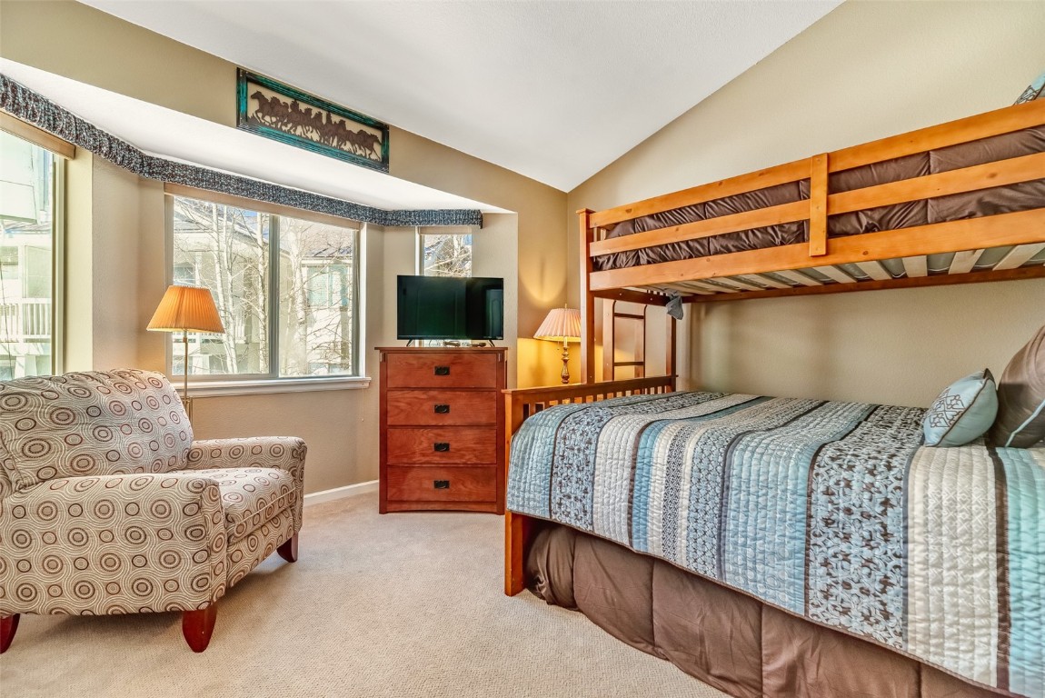 1521 Point DRIVE C1521-