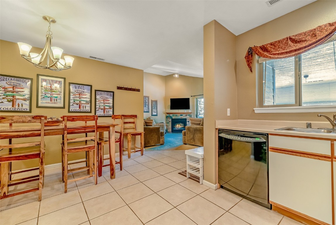 1521 Point DRIVE C1521-
