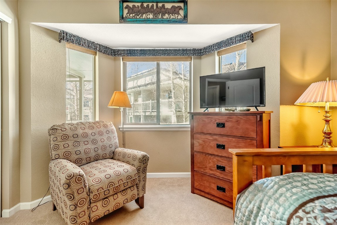 1521 Point DRIVE C1521-