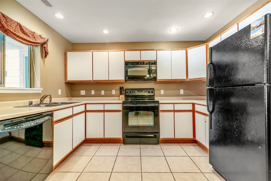 1521 Point DRIVE C1521-