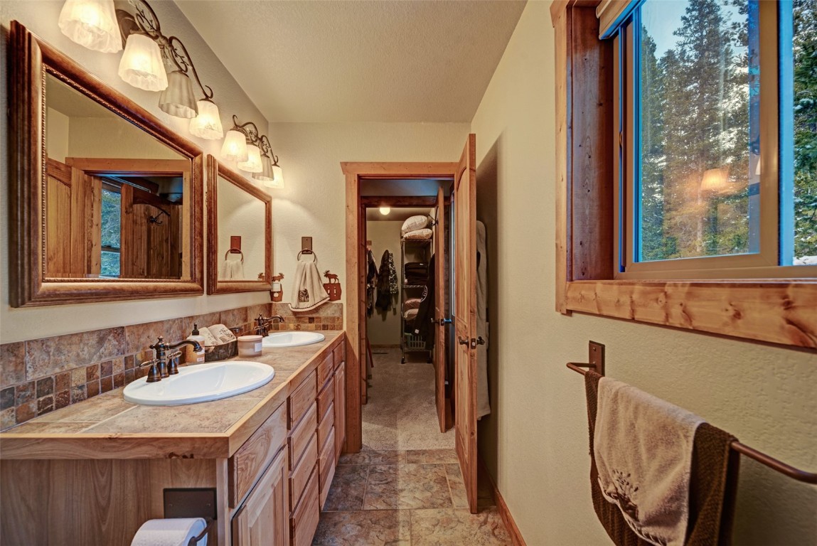 199 Sacramento DRIVE