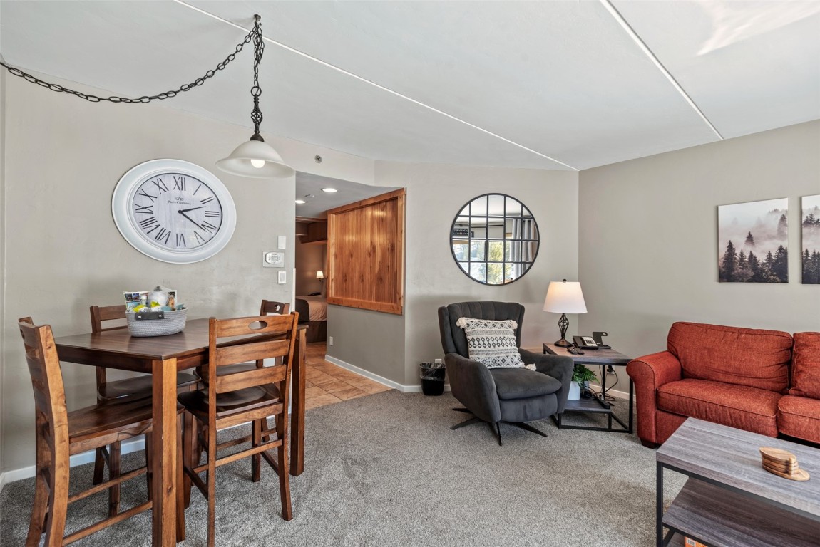 640 Village ROAD 4422