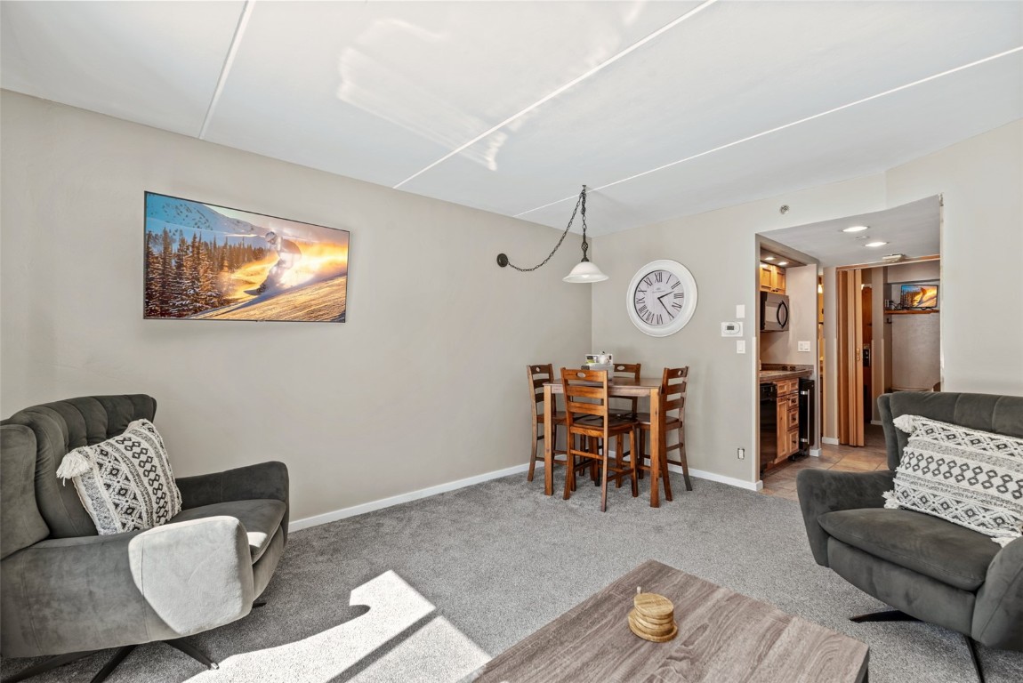 640 Village ROAD 4422