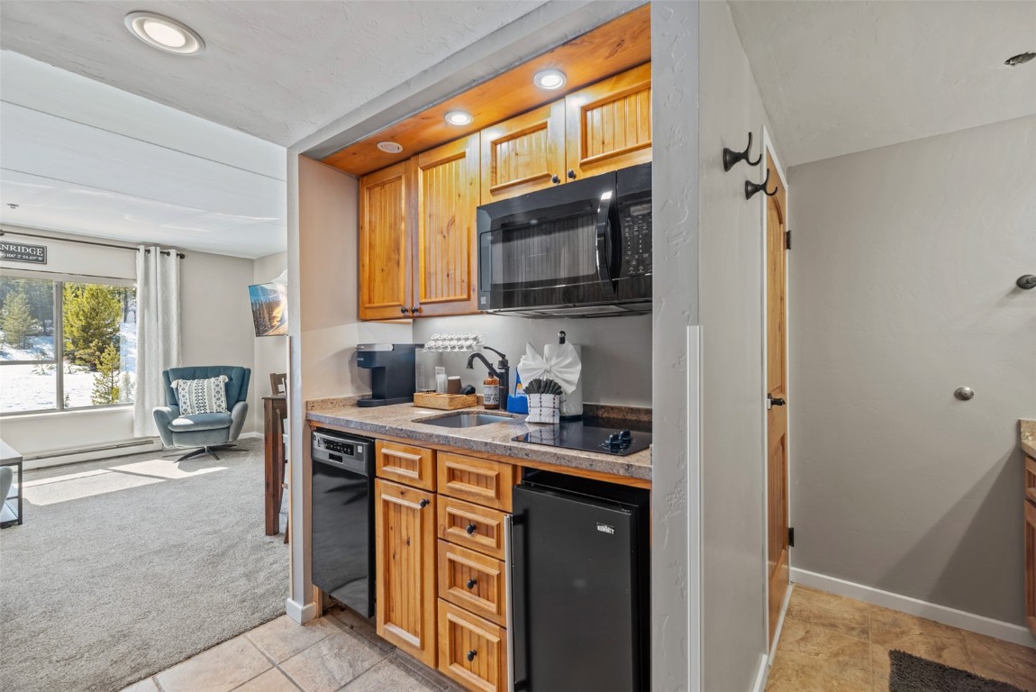 640 Village ROAD 4422