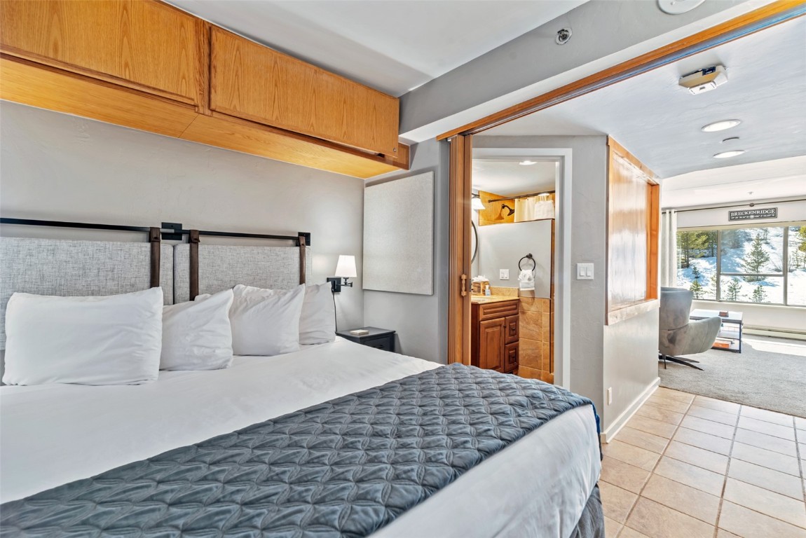 640 Village ROAD 4422