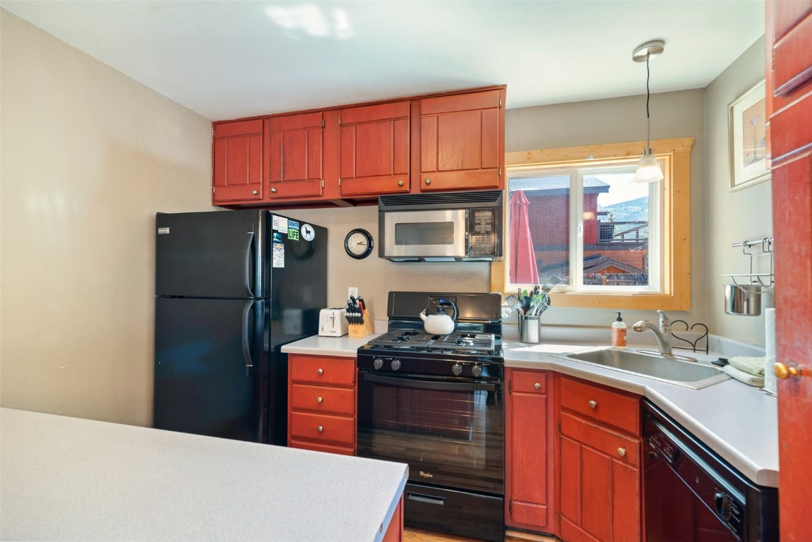 300 Granite STREET 7