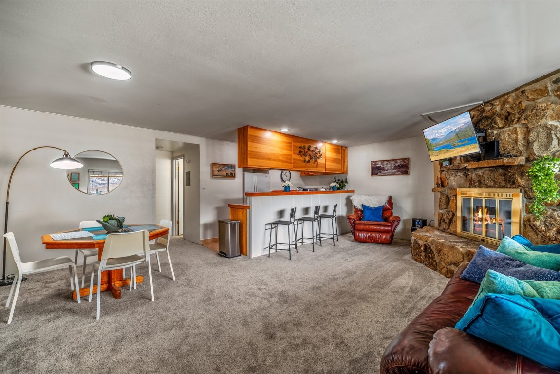 370 E La Bonte STREET A