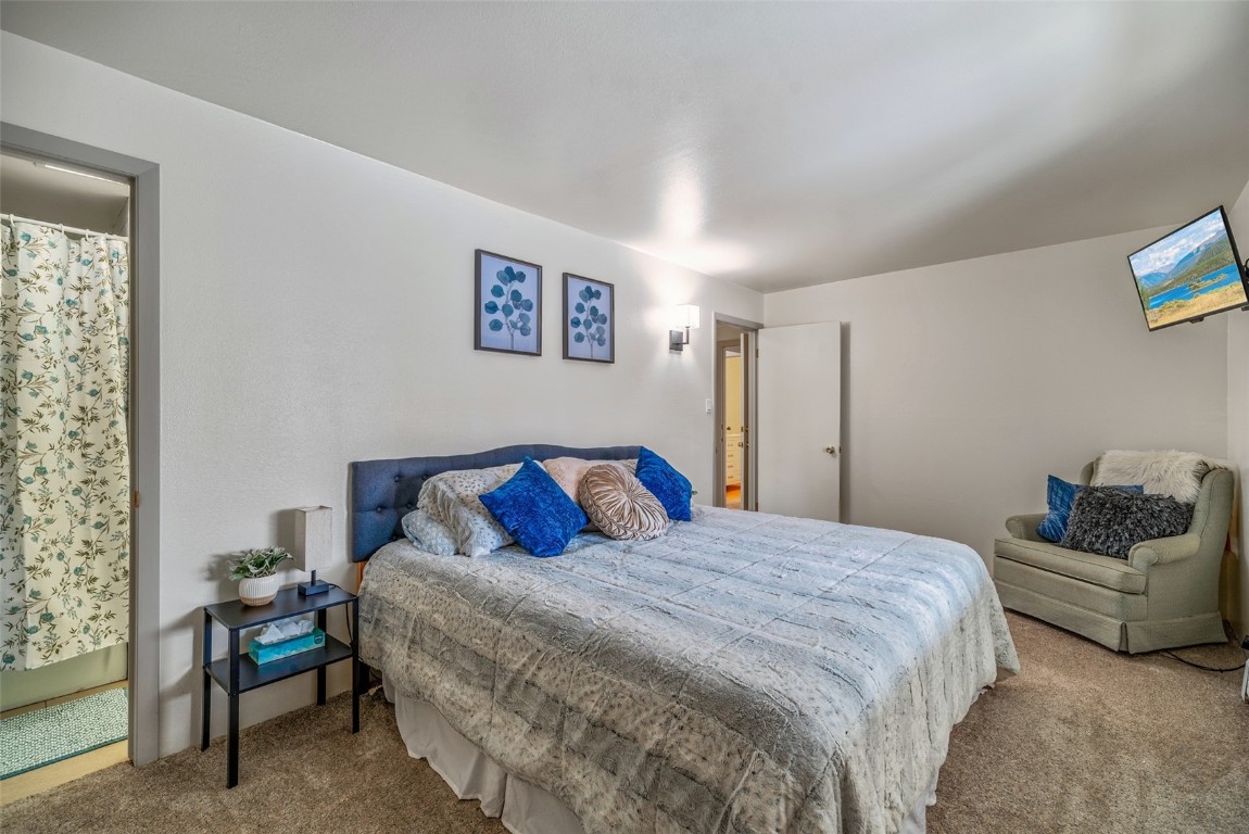 370 E La Bonte STREET A