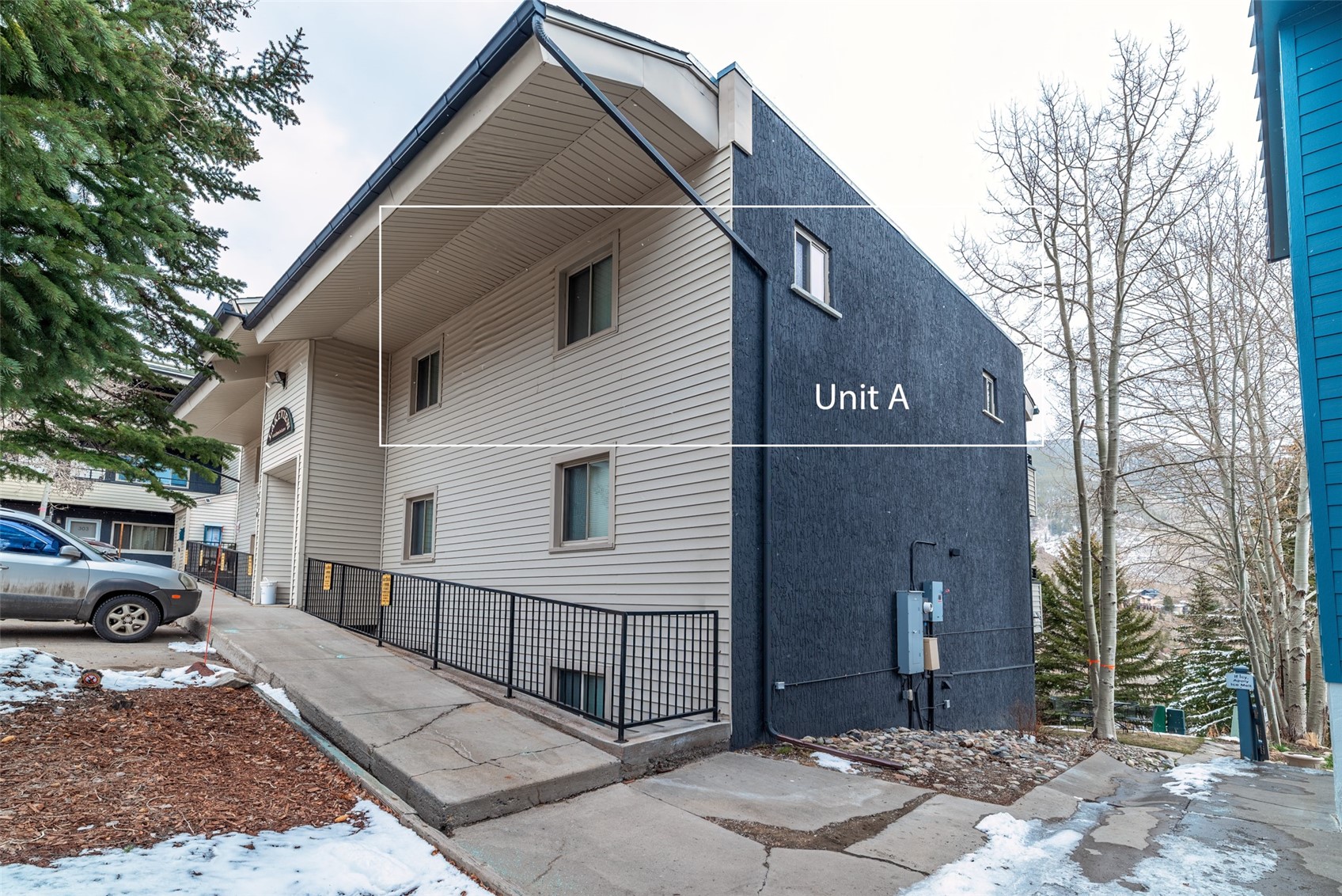 370 E La Bonte STREET A