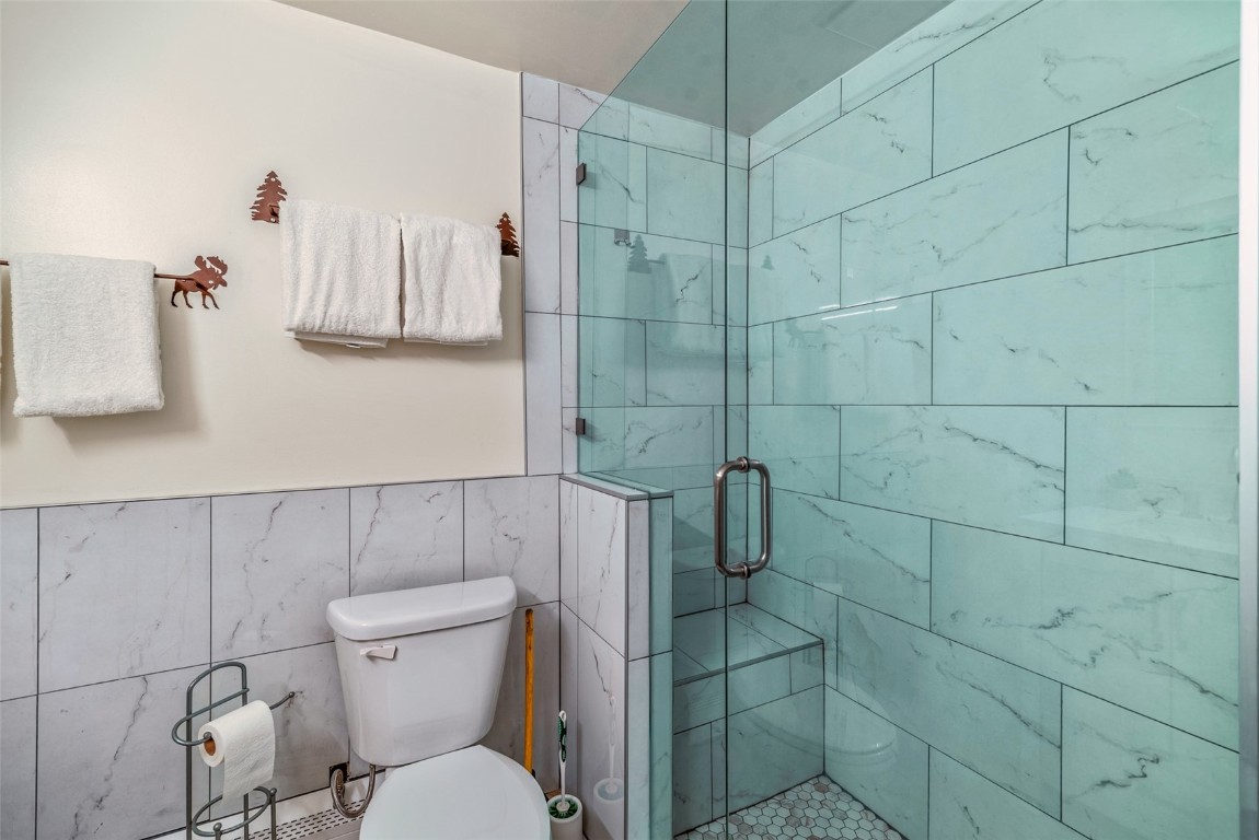 370 E La Bonte STREET A