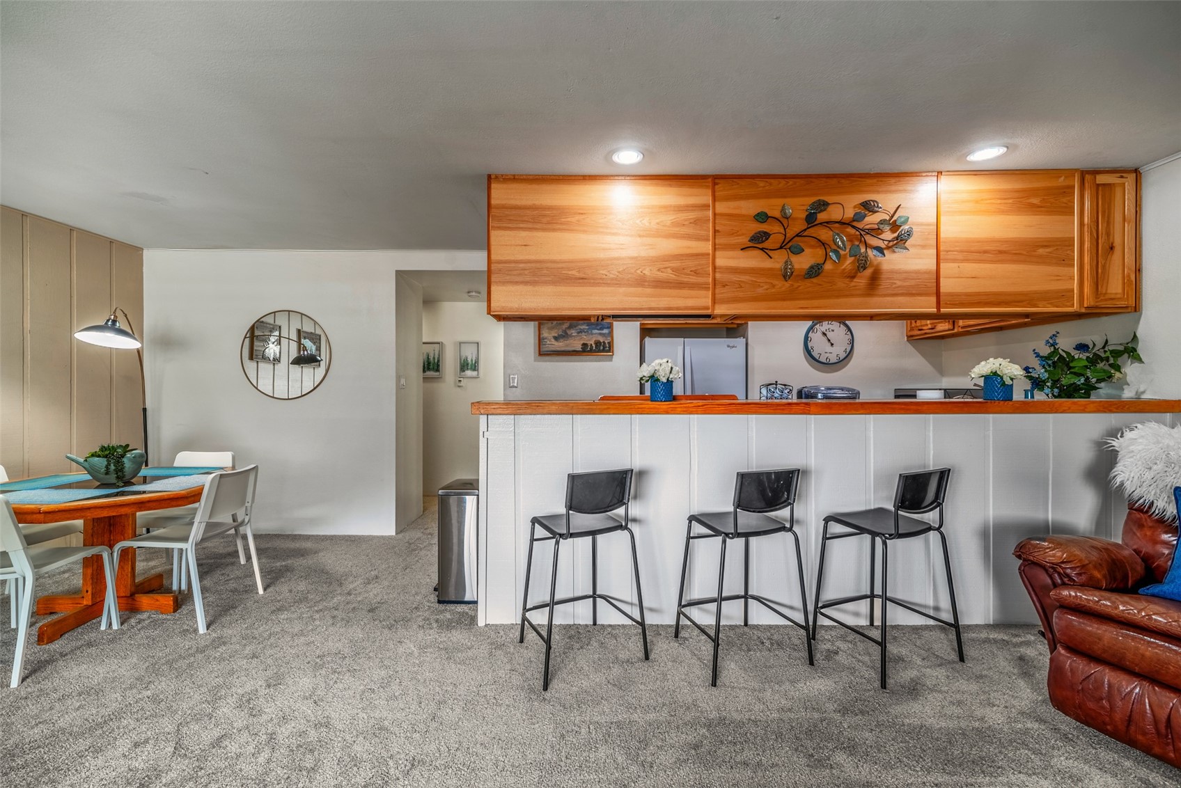 370 E La Bonte STREET A