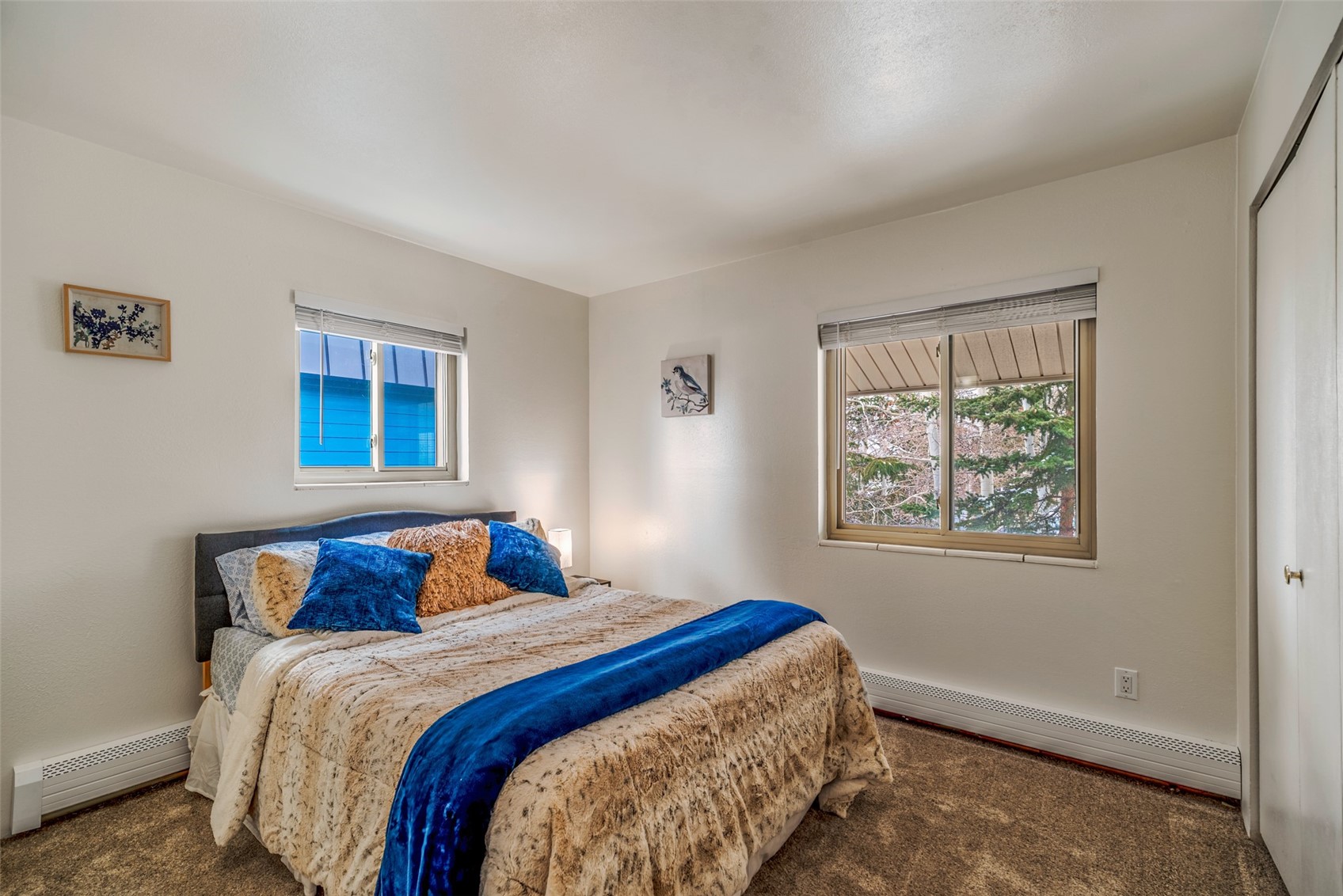 370 E La Bonte STREET A