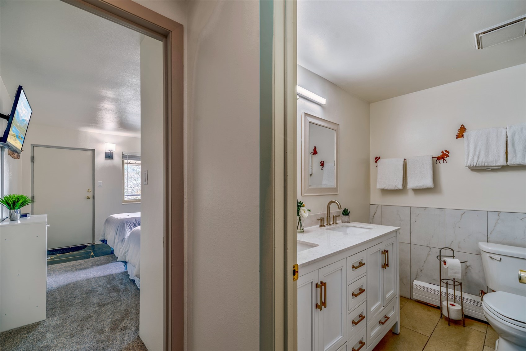 370 E La Bonte STREET A