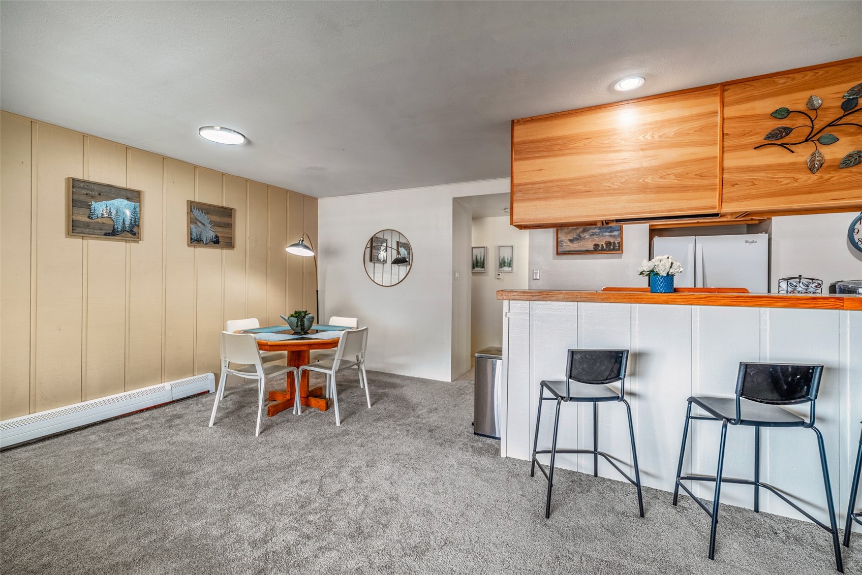 370 E La Bonte STREET A