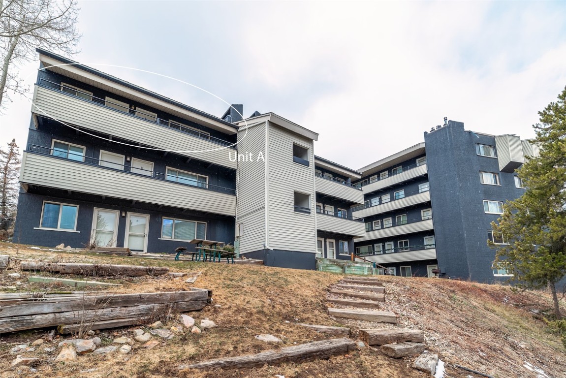 370 E La Bonte STREET A