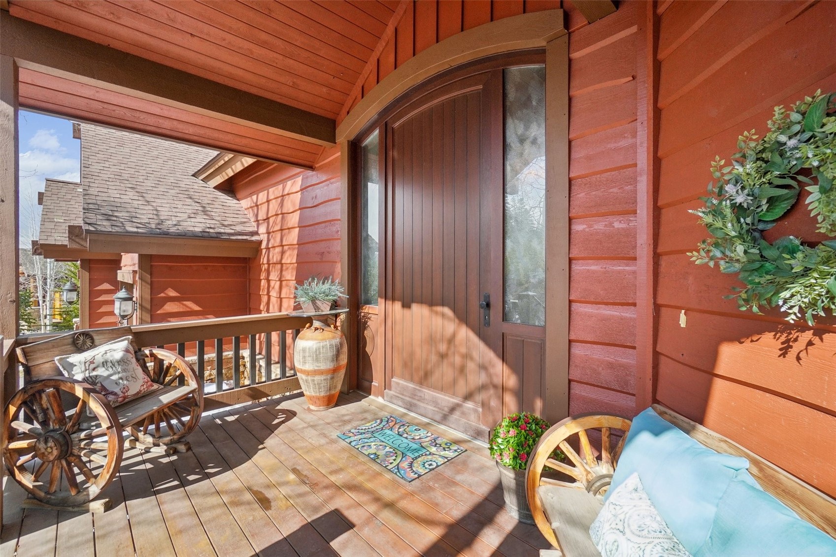 440 Two Cabins DRIVE