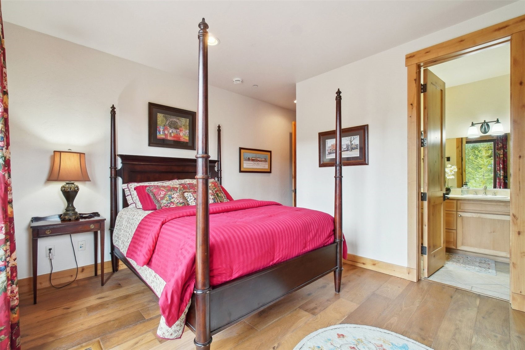 440 Two Cabins DRIVE