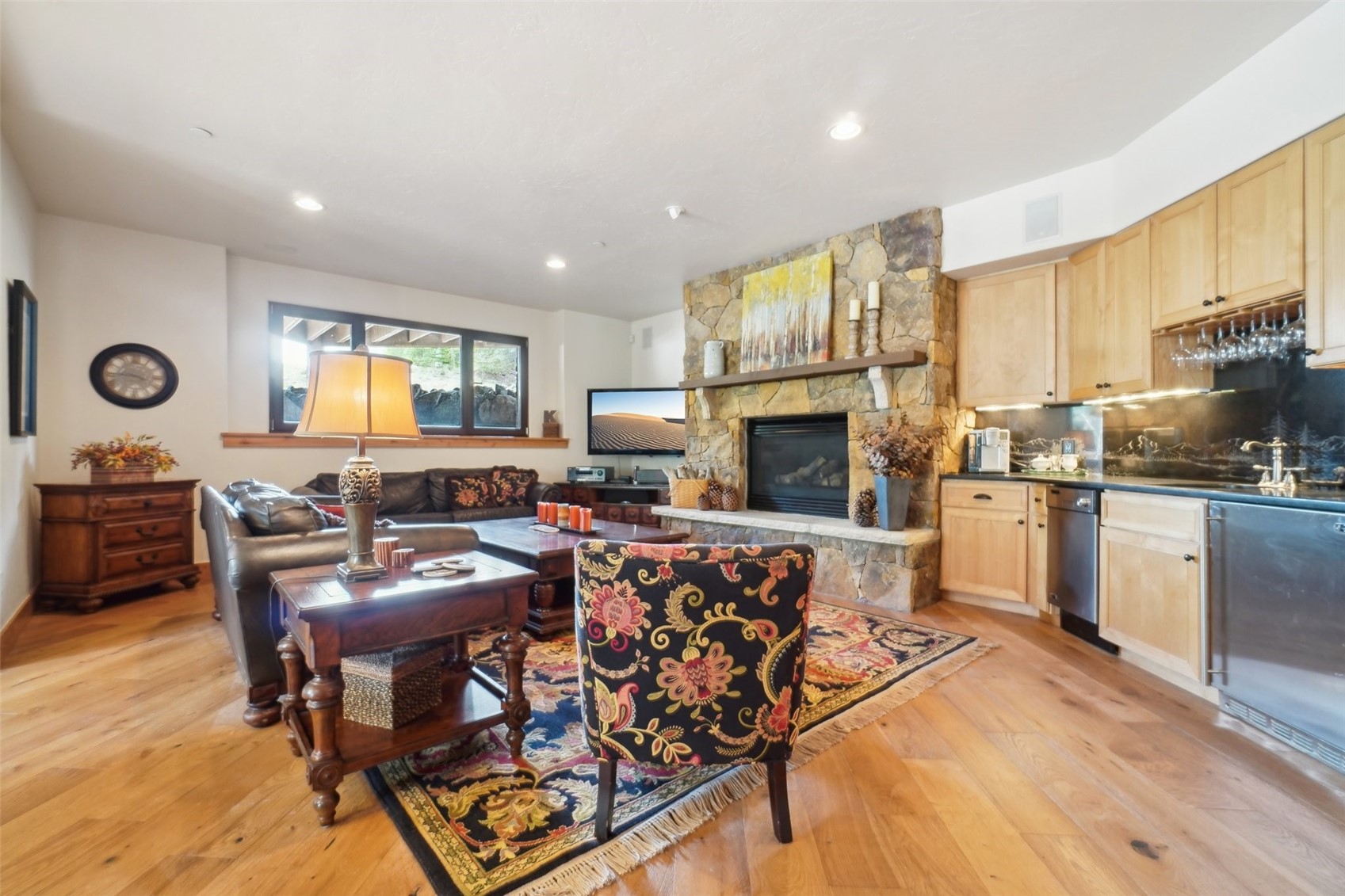 440 Two Cabins DRIVE