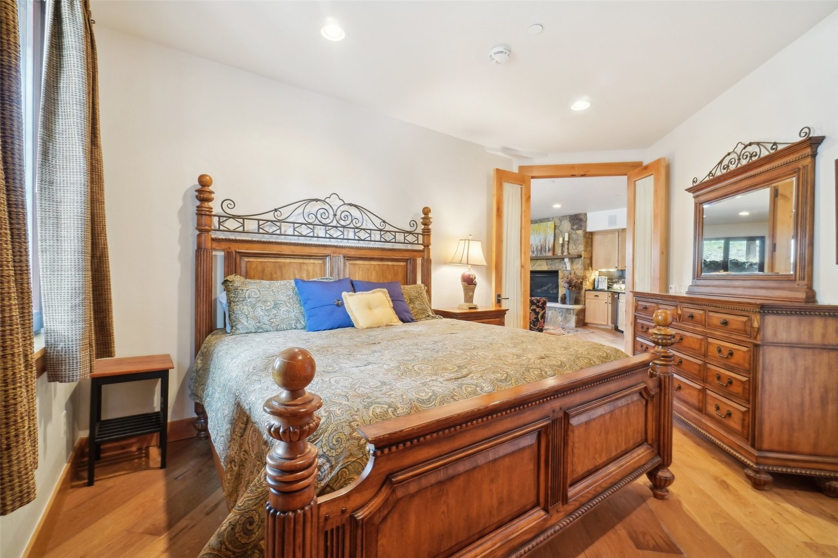 440 Two Cabins DRIVE