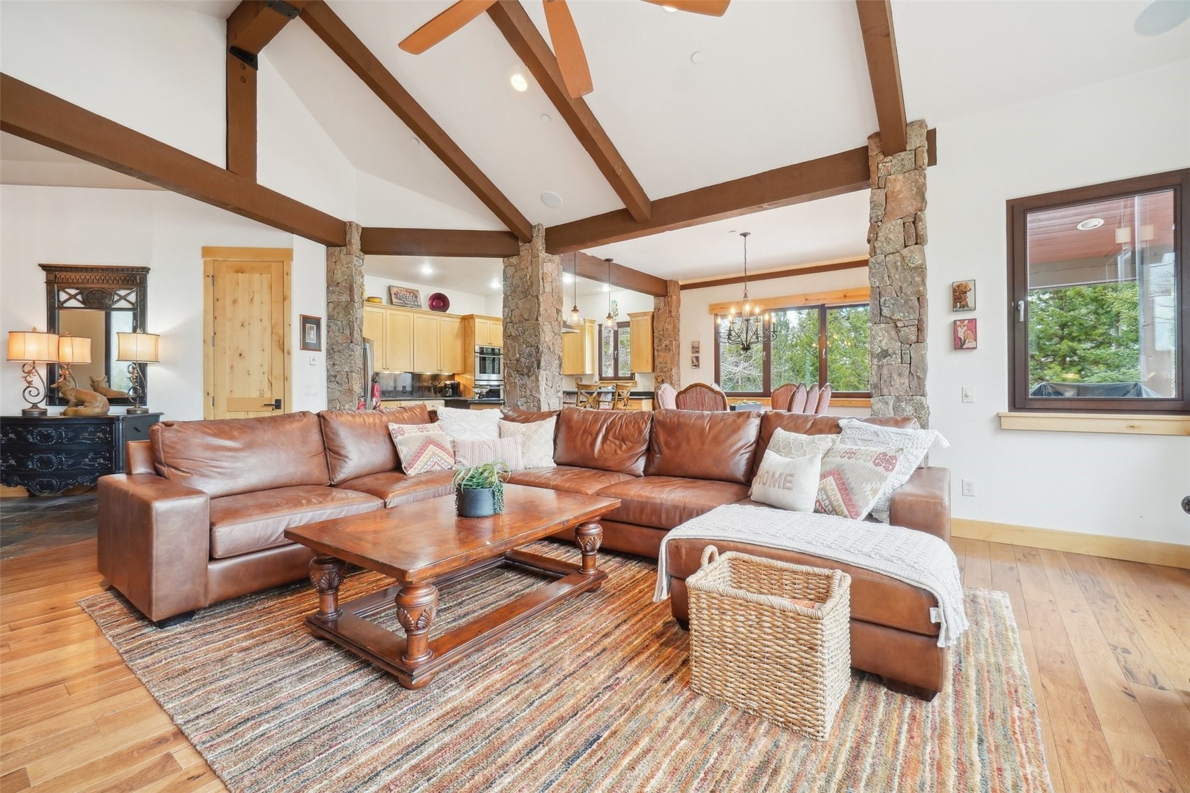 440 Two Cabins DRIVE