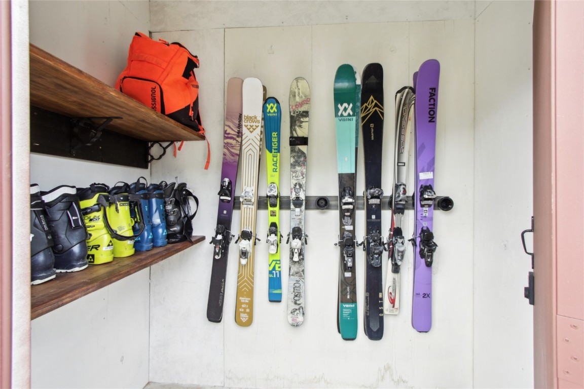 22320 Us Highway 6 1762