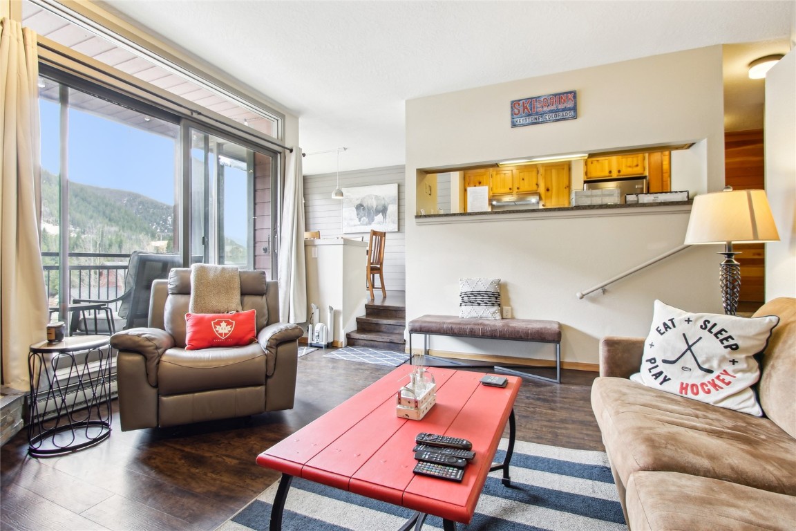 22320 Us Highway 6 1762