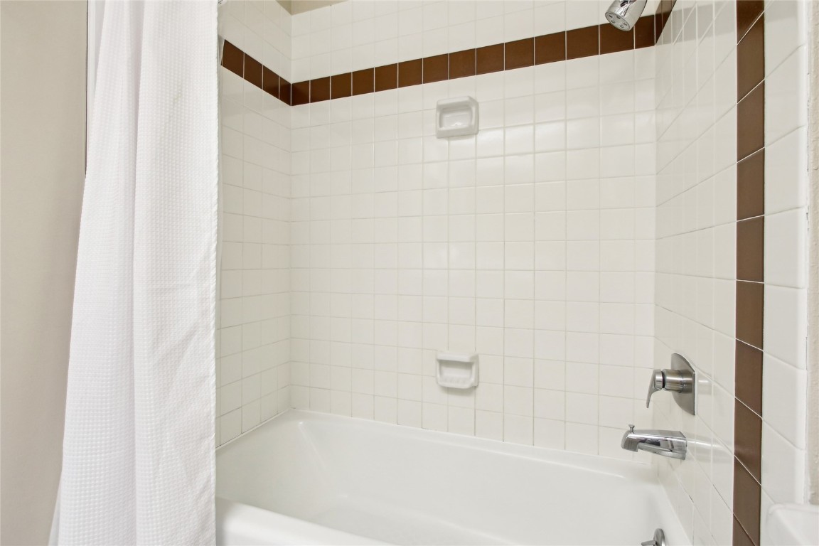 22320 Us Highway 6 1762