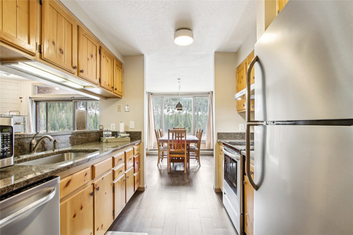 22320 Us Highway 6 1762