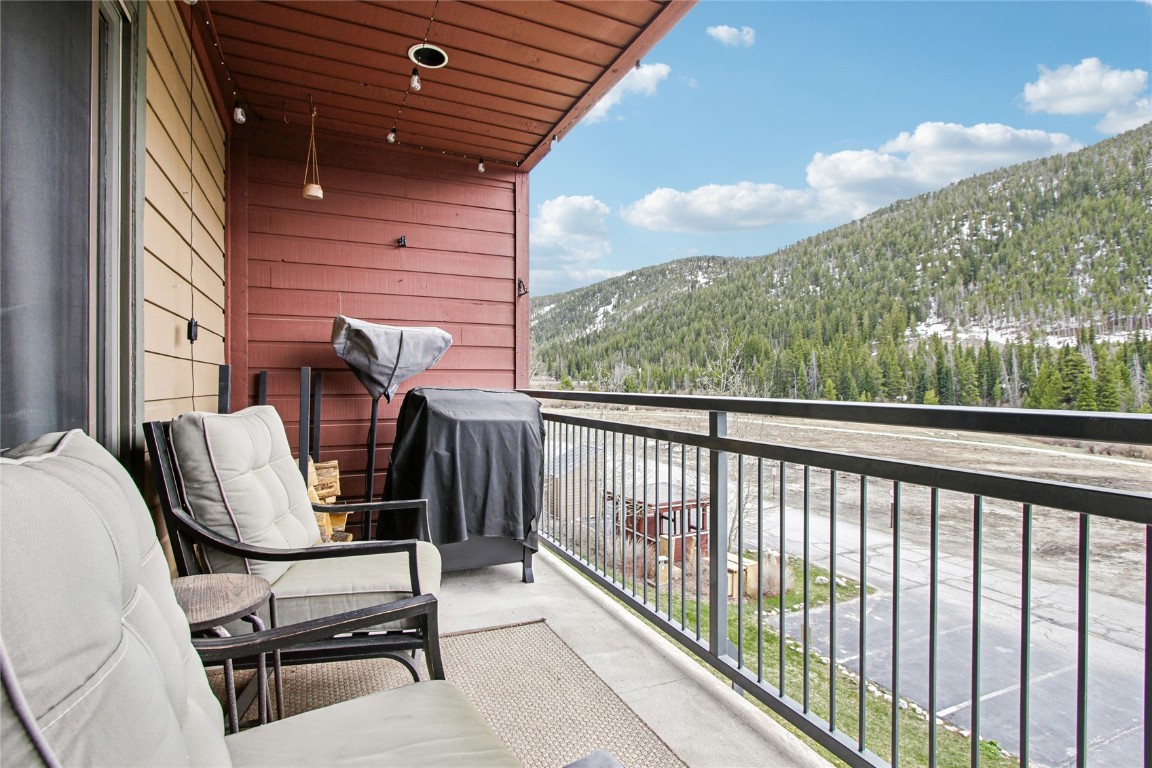 22320 Us Highway 6 1762