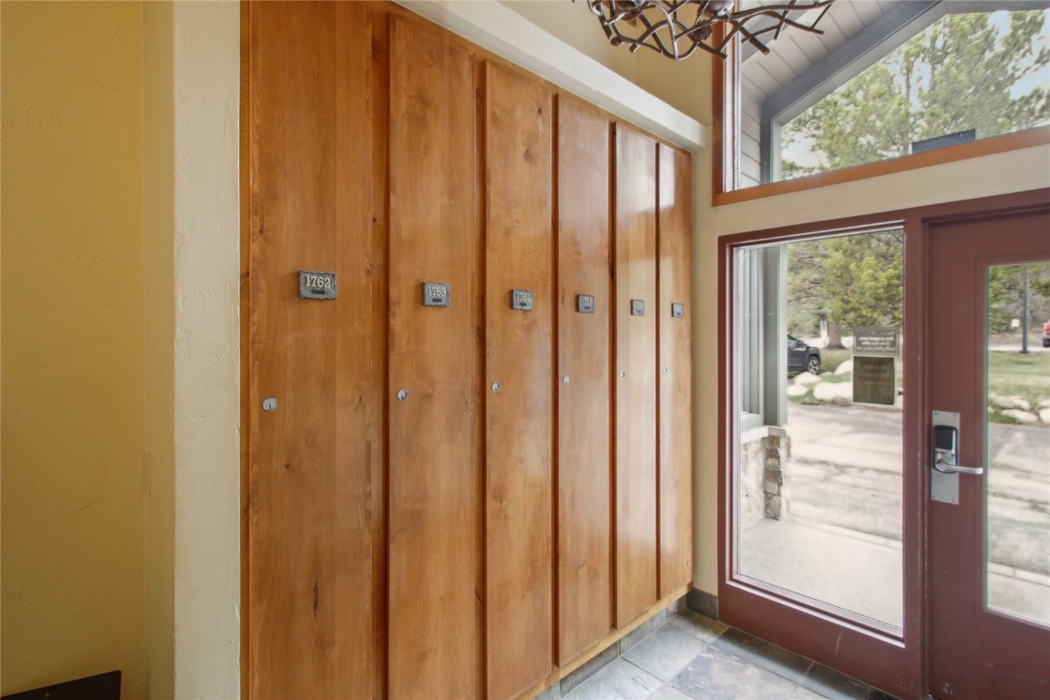 22320 Us Highway 6 1762