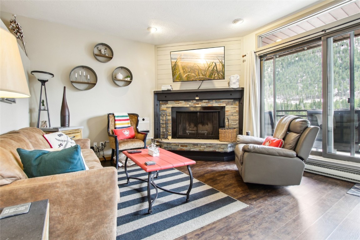 22320 Us Highway 6 1762