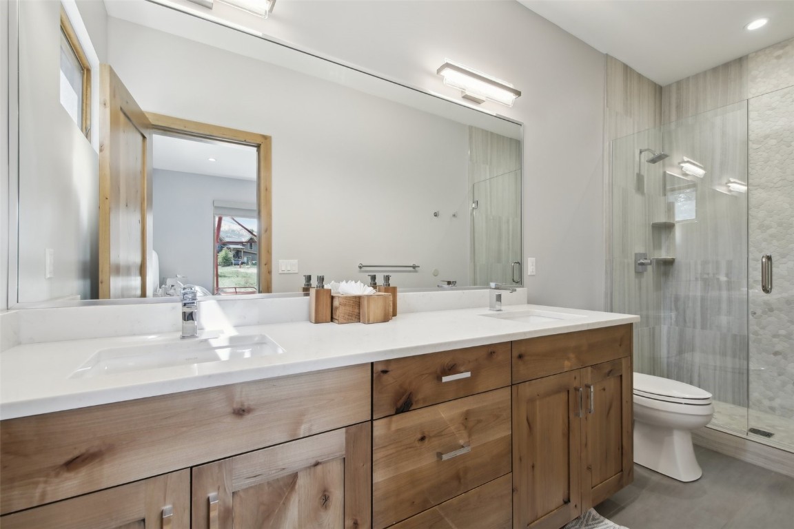 212 Cucumber Creek ROAD