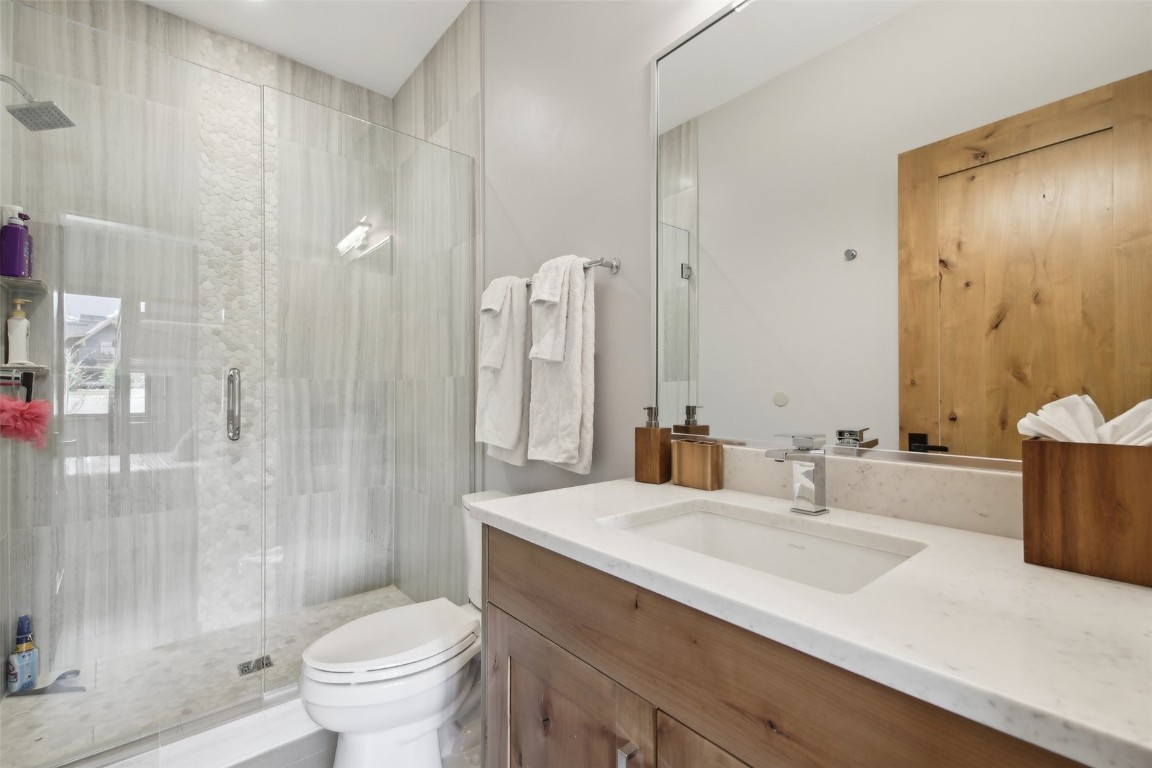 212 Cucumber Creek ROAD