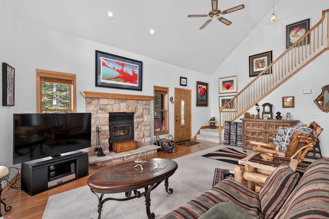 441 Kimmes LANE
