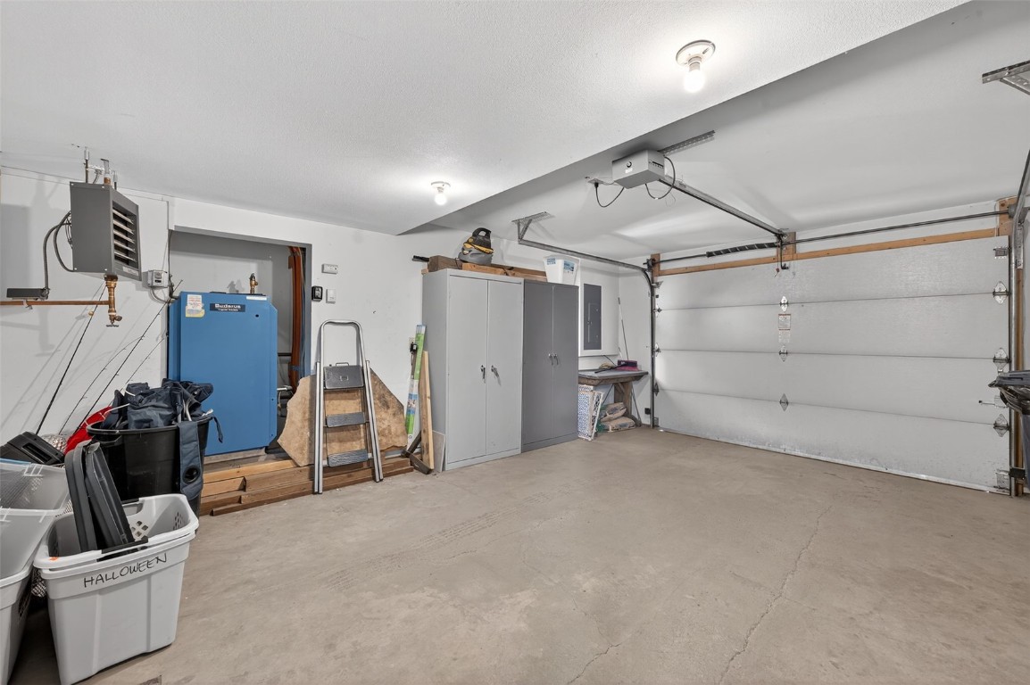 773 Range ROAD