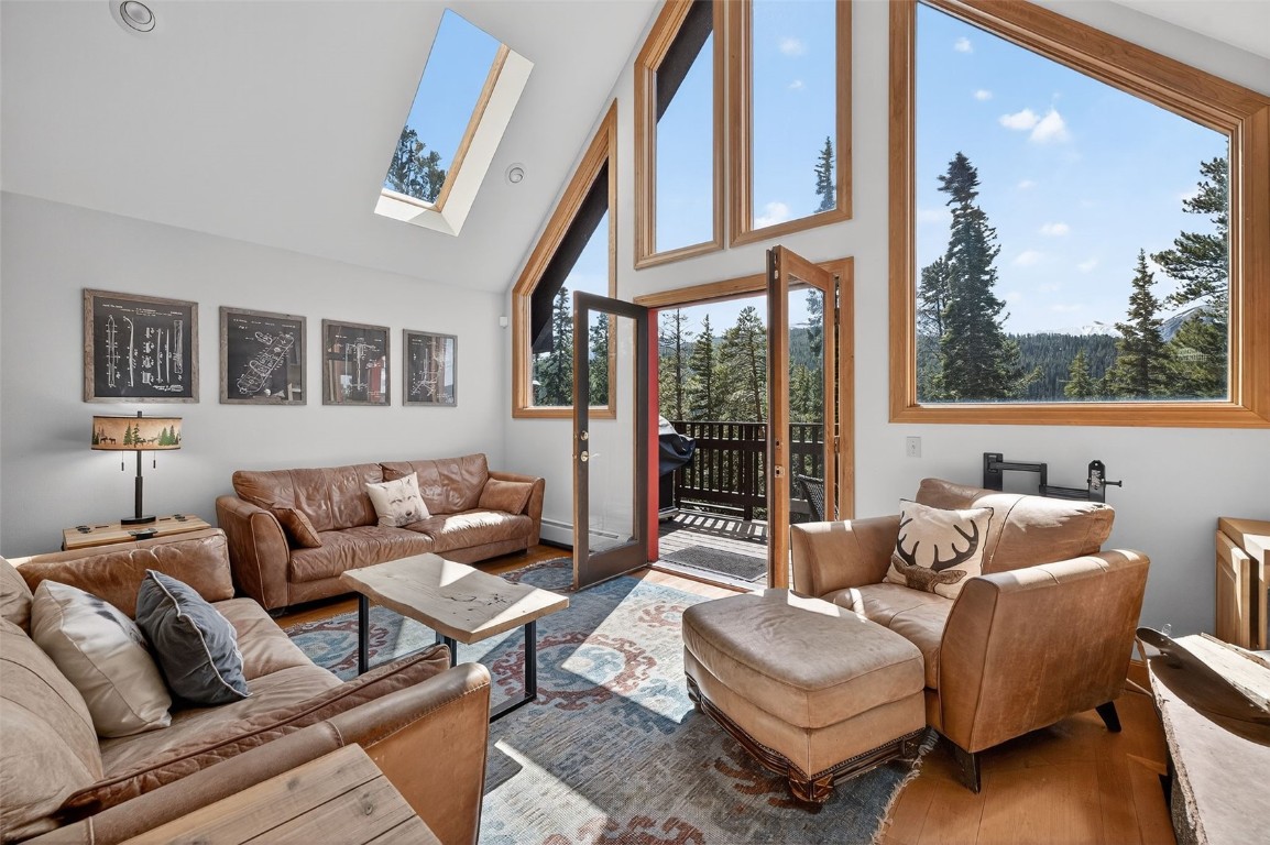 773 Range ROAD