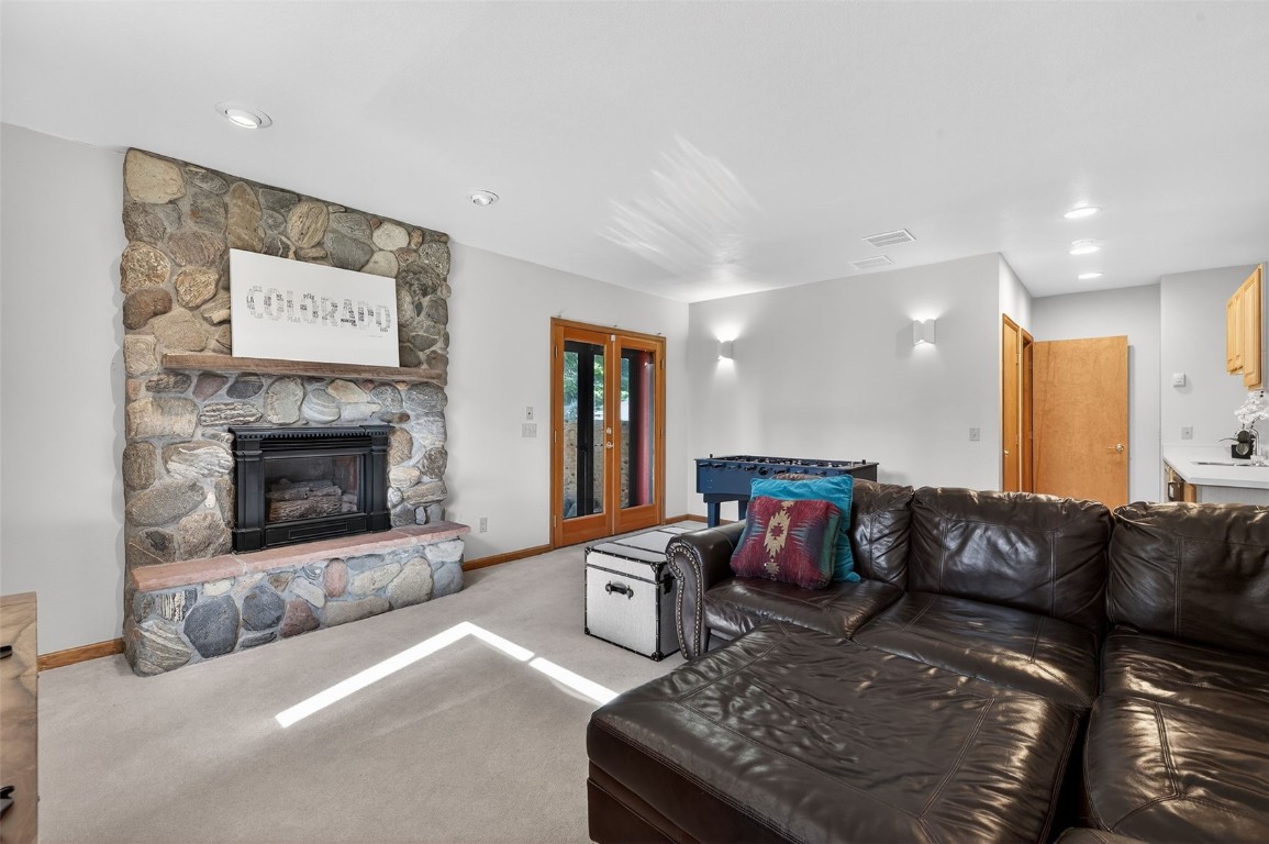 773 Range ROAD